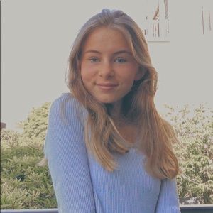 Meet your Posher, Phoebe